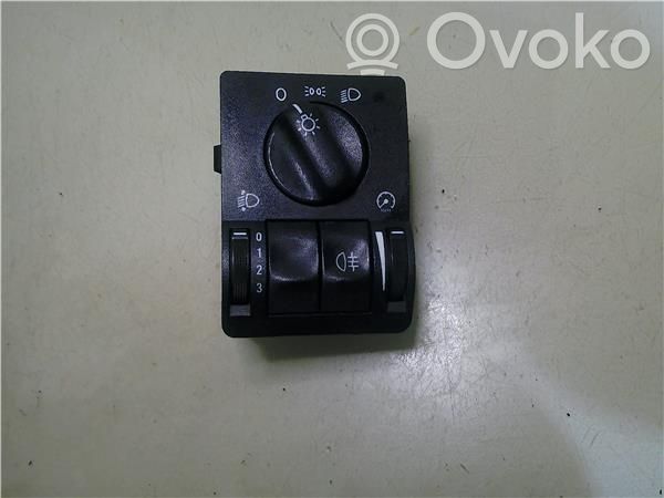 Opel Astra G Light switch 