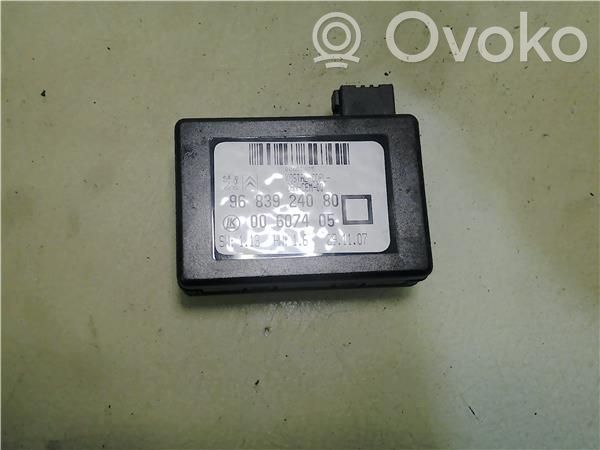 Sensor de luz solar   9683924080,607405