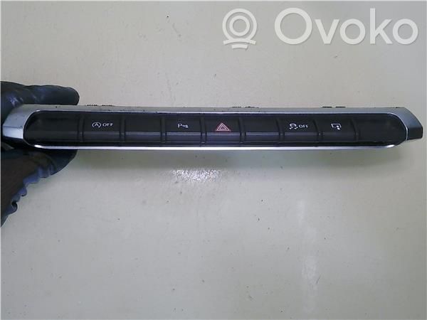 Audi A3 S3 8V Botón interruptor de luz de peligro 