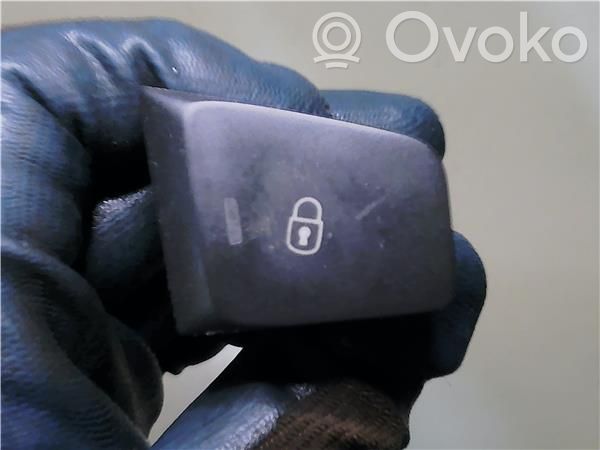 Central locking switch button   96765882ZD
