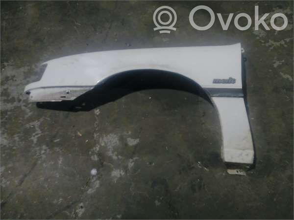 Opel Vectra A Aleta delantera 