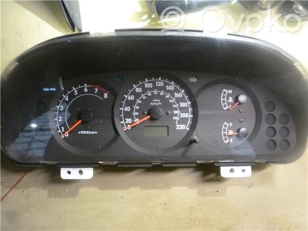 KIA Shuma Geschwindigkeitsmesser Cockpit 