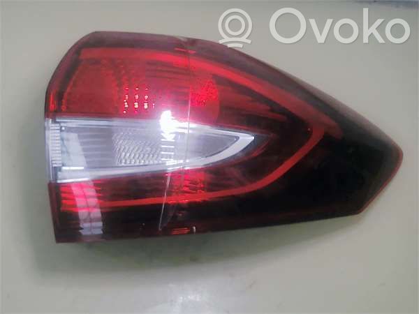 Ford C-MAX II Takavalon polttimo 
