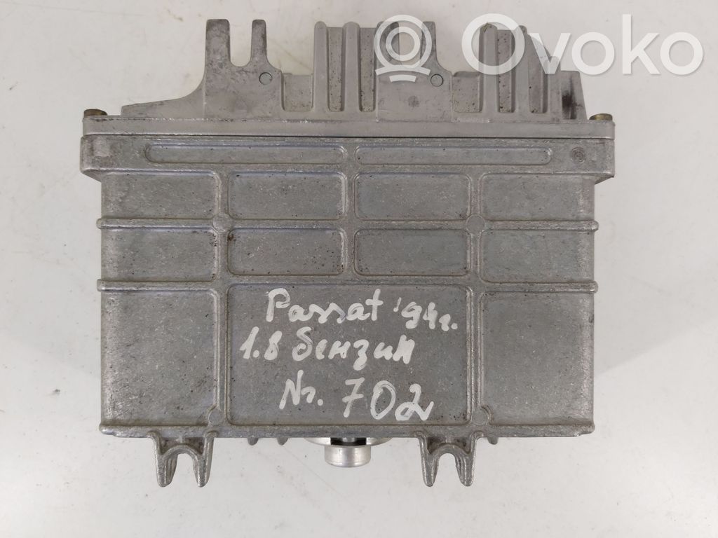 Volkswagen PASSAT B3 Engine control unit/module 
