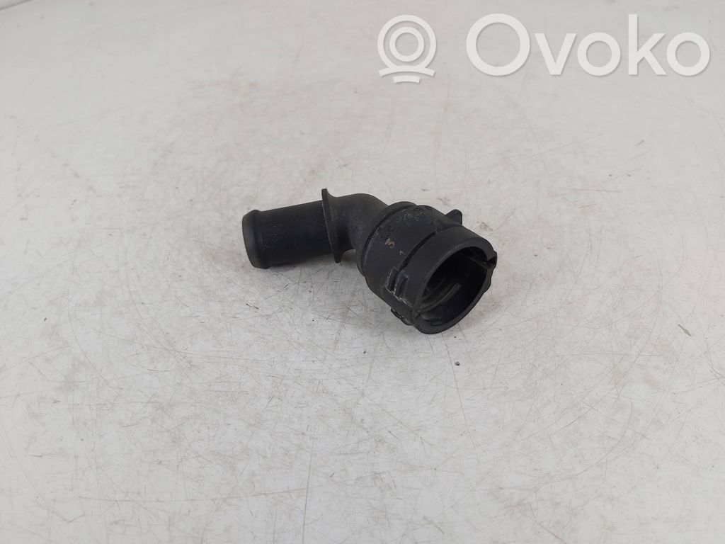 Volkswagen Golf IV Engine coolant pipe/hose 