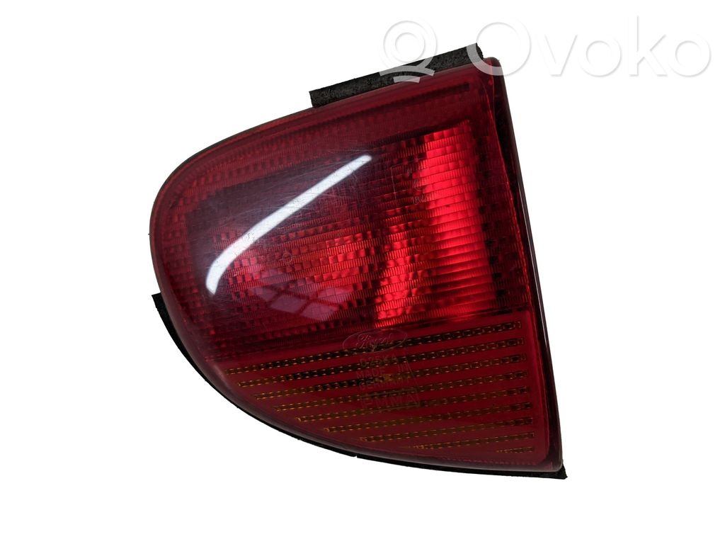 Ford Escort Tailgate rear/tail lights 