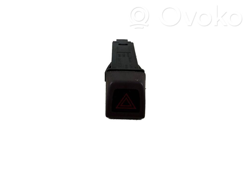 Volvo V50 Interruttore luci di emergenza 