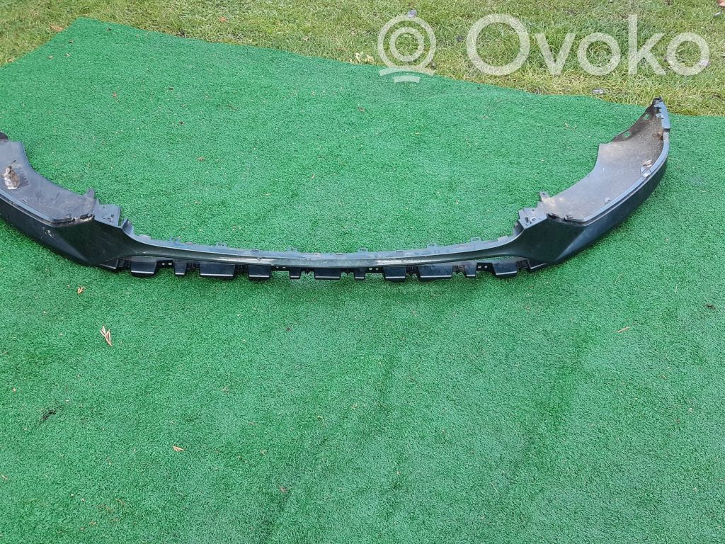 Audi Q3 8U Borde del parachoques delantero 