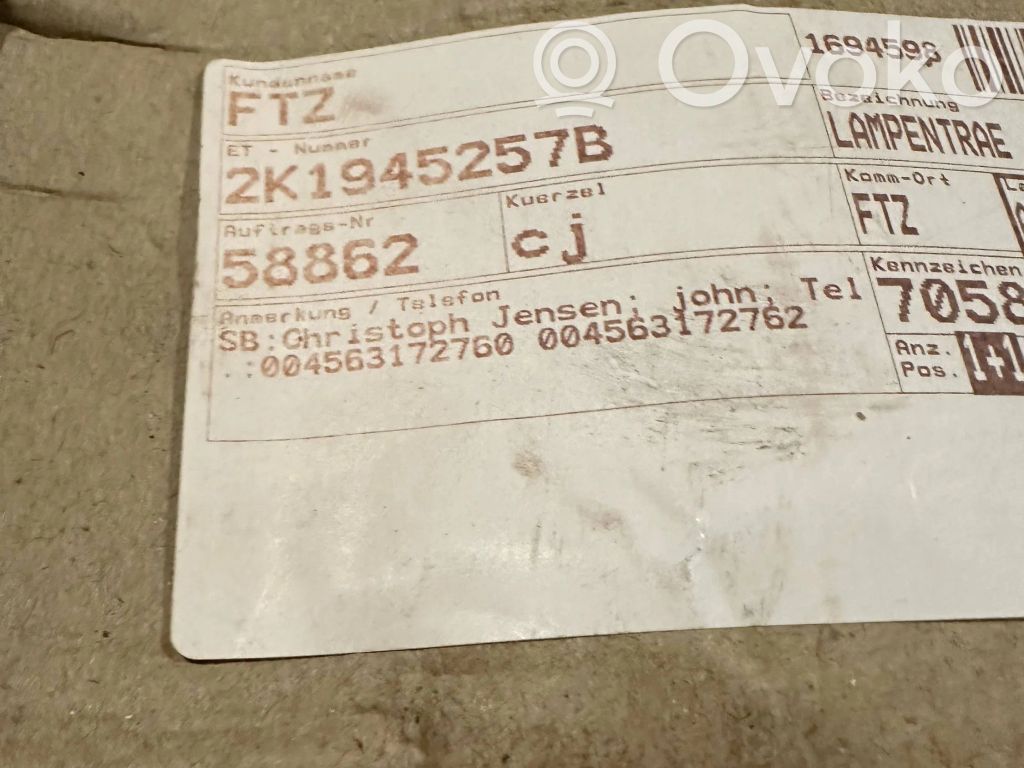 Volkswagen Caddy Takavalon polttimon suojan pidike 