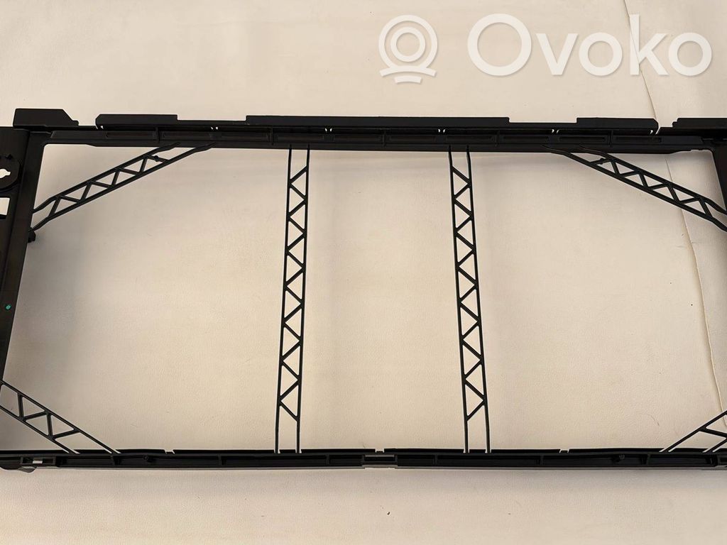 Lynk & co 01 Chłodnica 