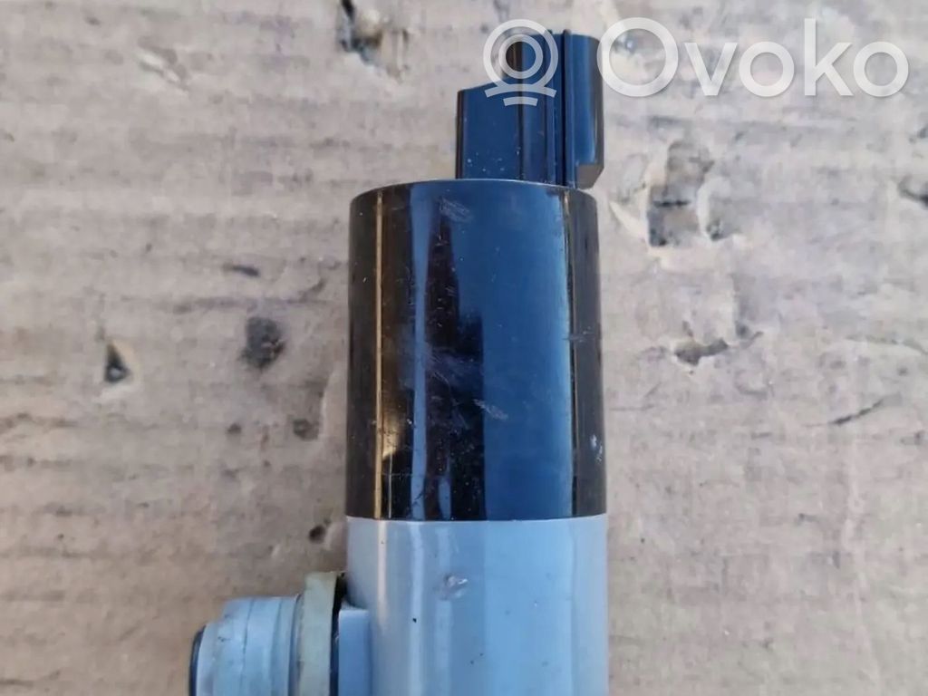 AC 428 Windscreen/windshield washer pump 