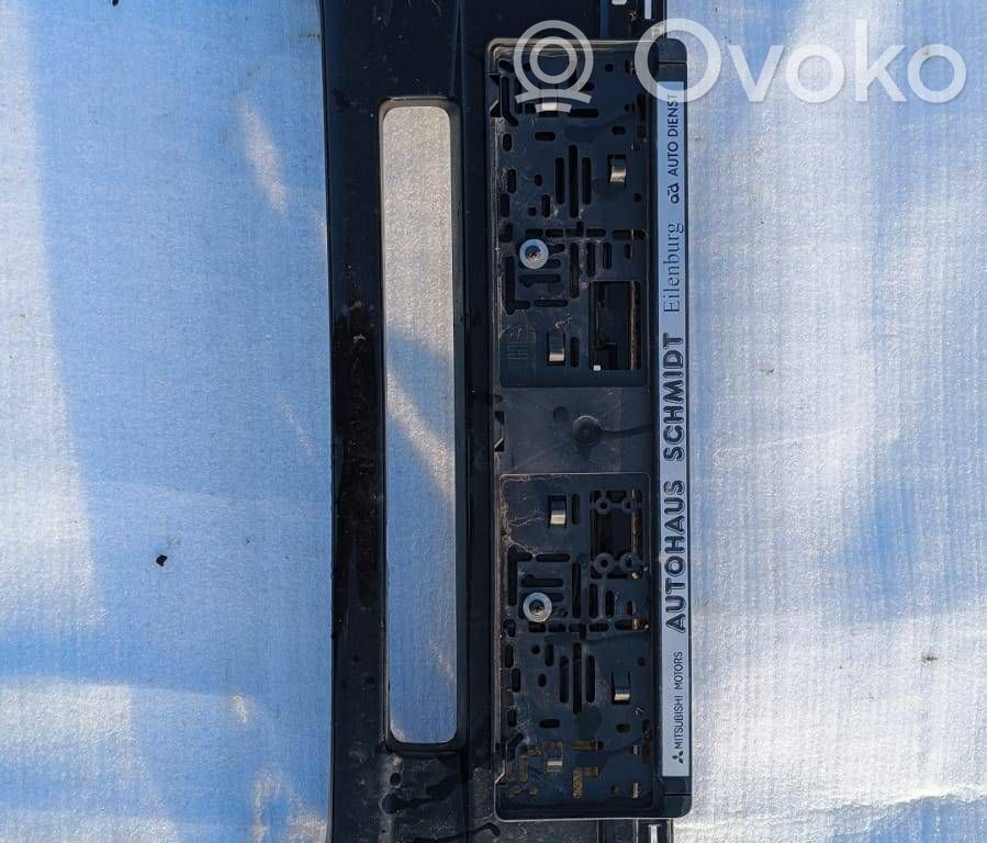 Mitsubishi Outlander Etupuskurin jakajan koristelista 