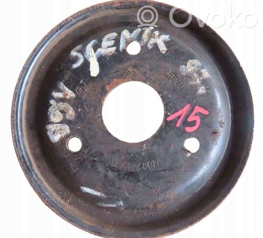 Renault Megane I Power steering pump 