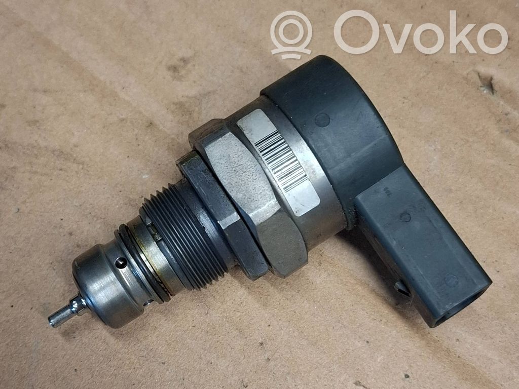 BMW 5 F10 F11 Linea principale tubo carburante 