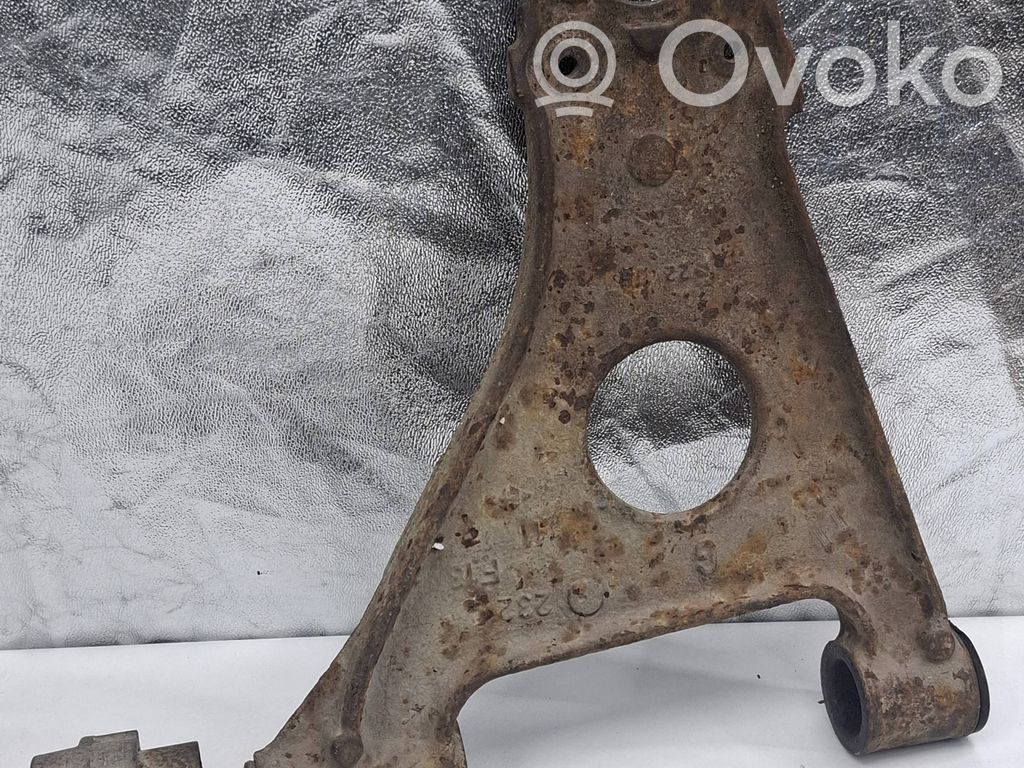 Brazo de suspensión delantero   232F13