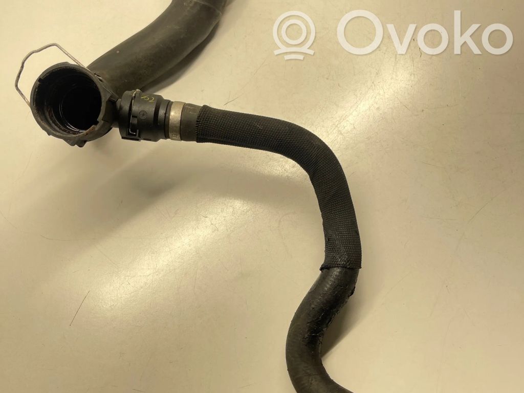 BMW X5 E70 Engine coolant pipe/hose 