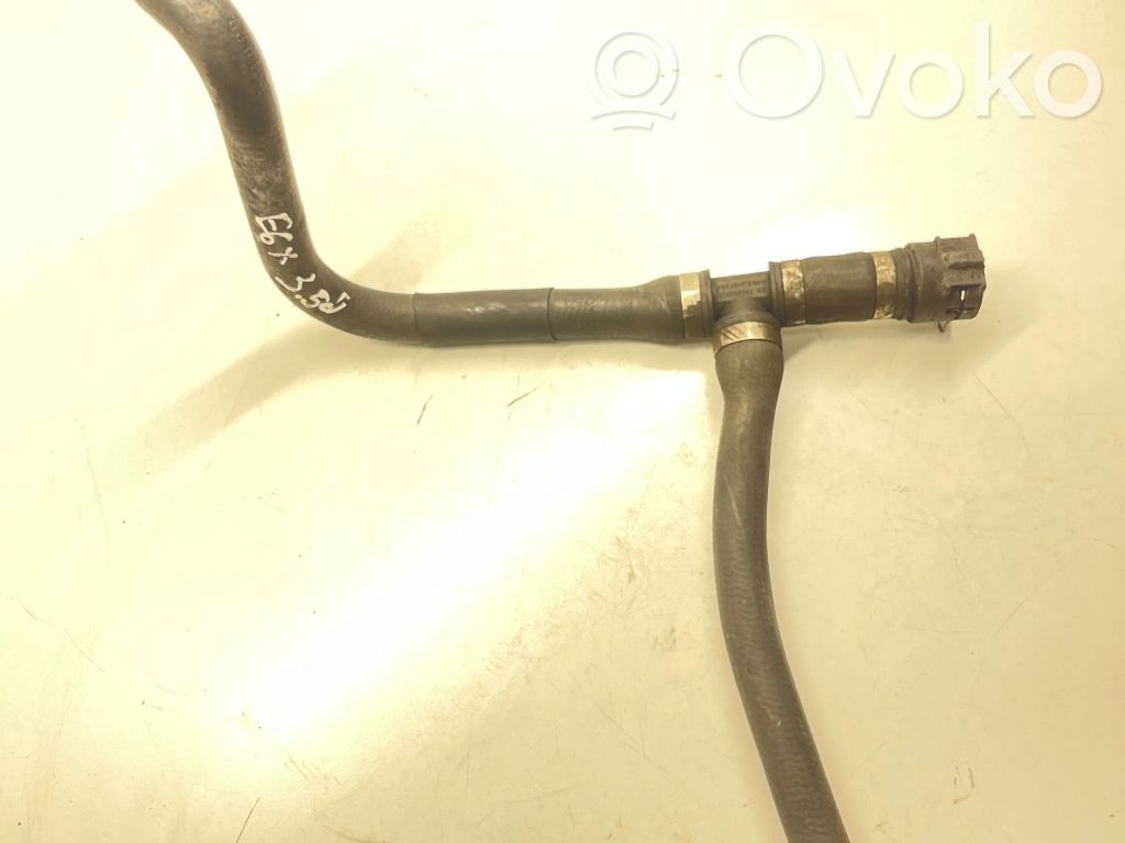 Engine coolant pipe/hose