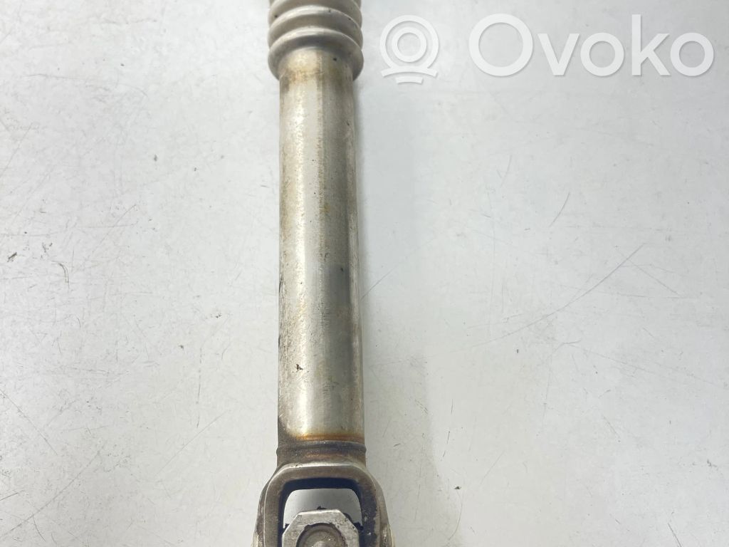 Steering column universal joint   6781591