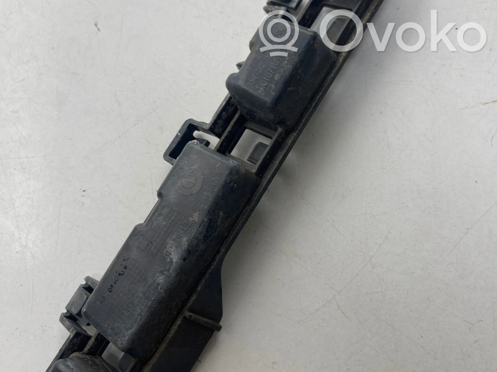 BMW 4 F32 F33 Ślizg listwy progowej 
