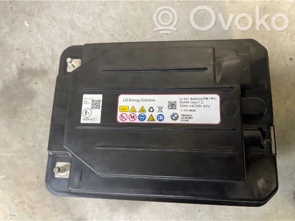 BMW 5 G30 G31 G38 Akumuliatorius 
