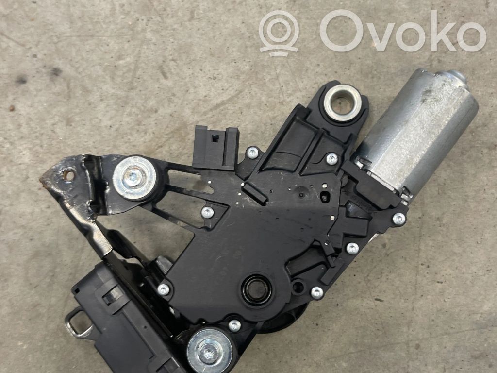 BMW 5 E60 E61 Galinio stiklo valytuvo varikliukas 