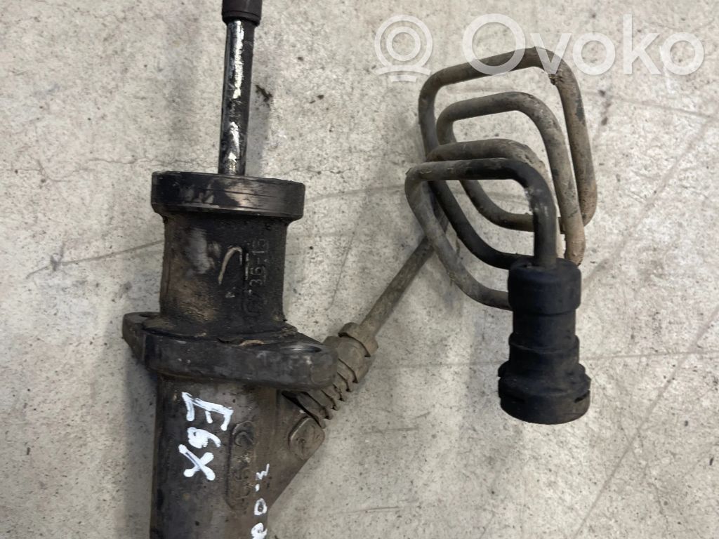Clutch master cylinder   6736,42673615