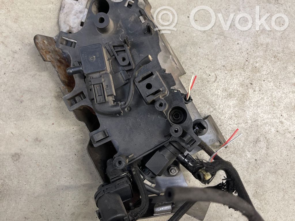 BMW 7 F01 F02 F03 F04 Muu moottoritilan osa 