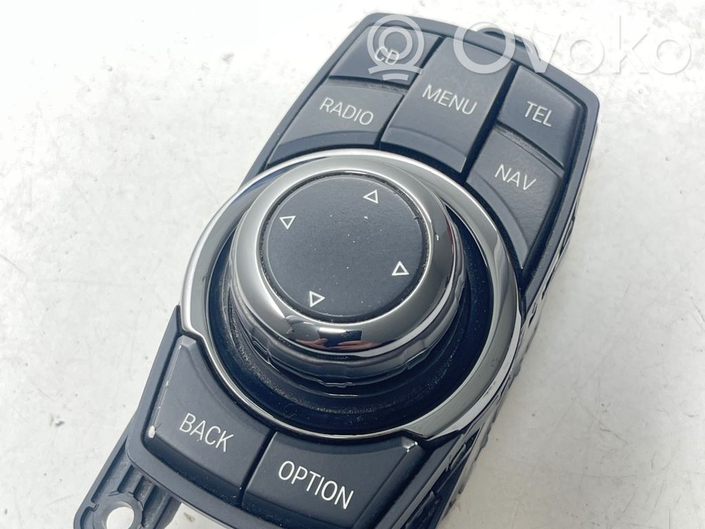 BMW 7 F01 F02 F03 F04 Panel radia 