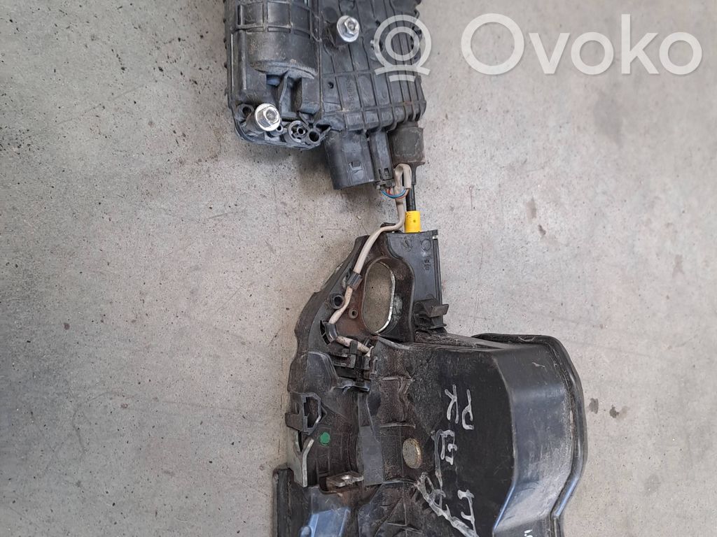 BMW X5 E70 Priekšpusē slēdzene 