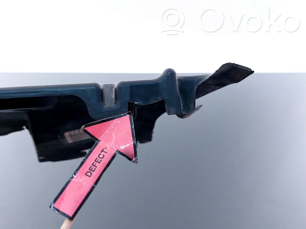 Peugeot 407 Intercooler air guide/duct channel 