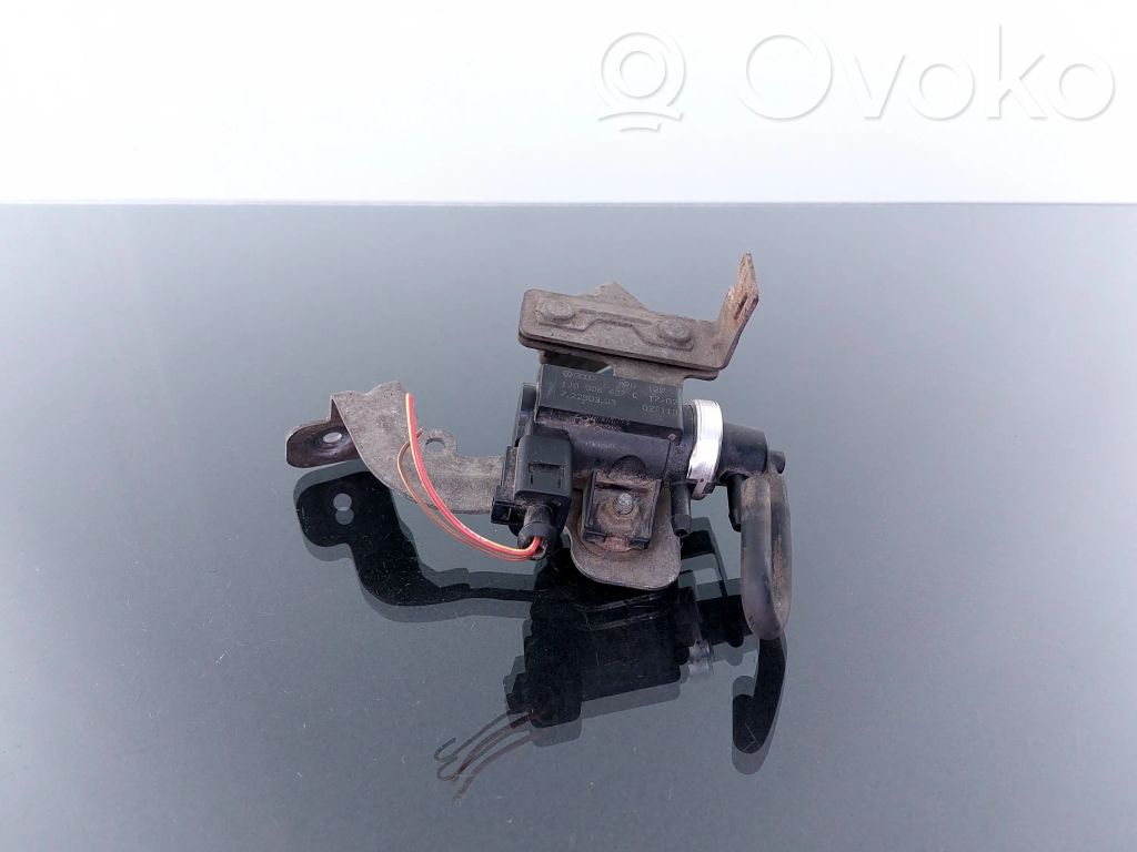 Zawór podciśnienia / Elektrozawór turbiny   1J0906627C,02T113,3D0133790A