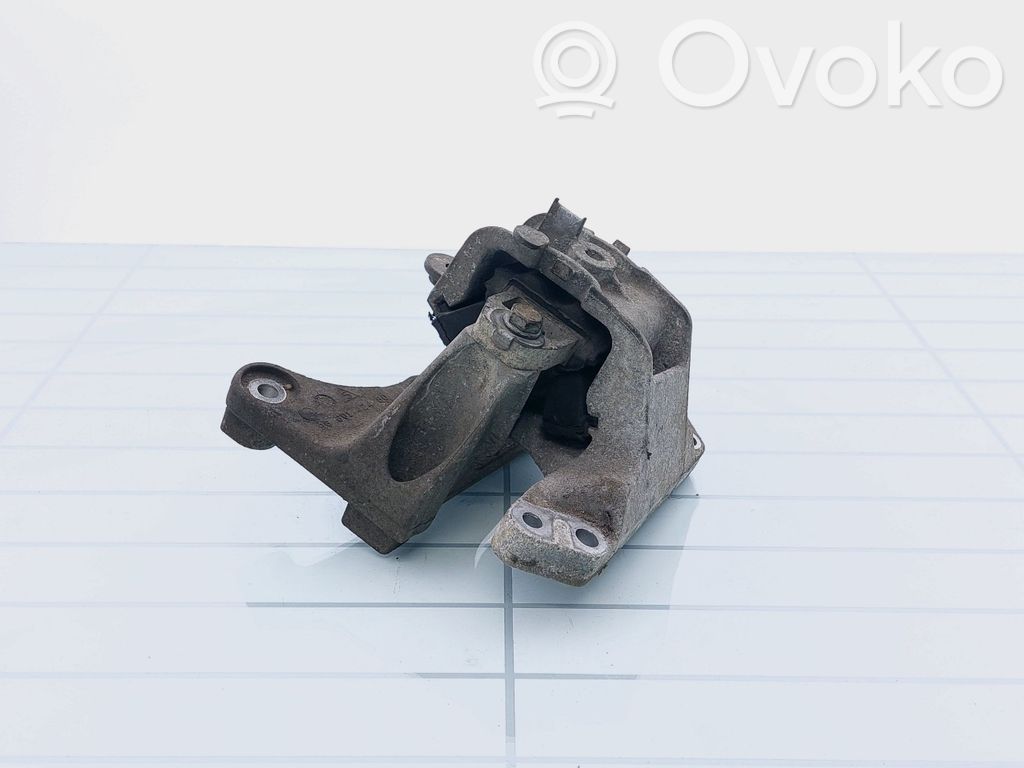 Citroen C5 Engine mount bracket 