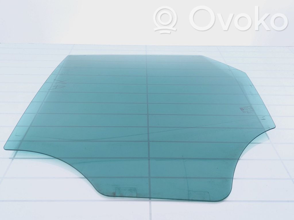 Opel Meriva B Rear door window glass 