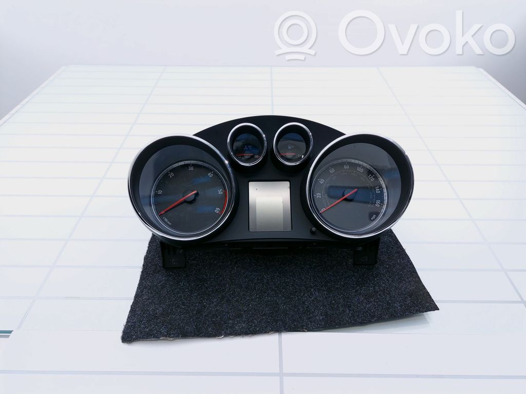 Opel Insignia A Speedometer (instrument cluster) 