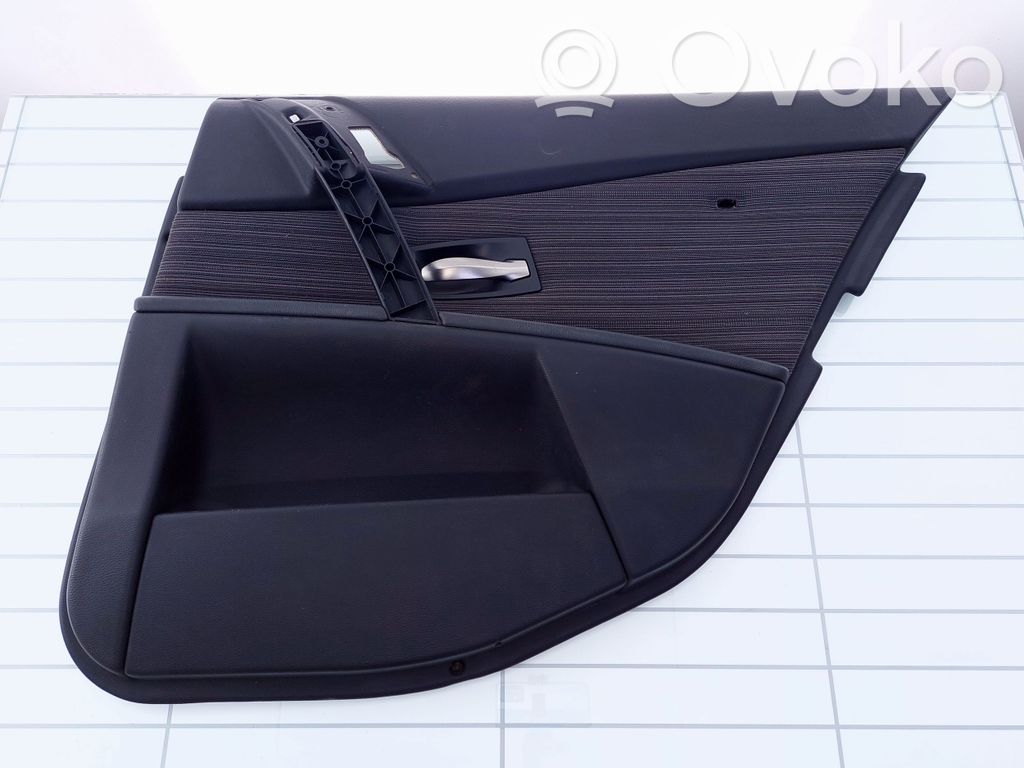 BMW 5 E60 E61 Aizmugurē apdare 
