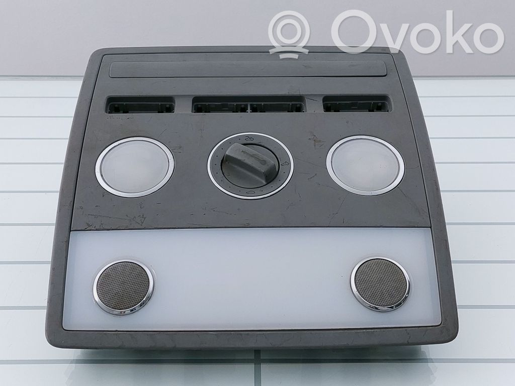 Volkswagen Phaeton Front seat light 