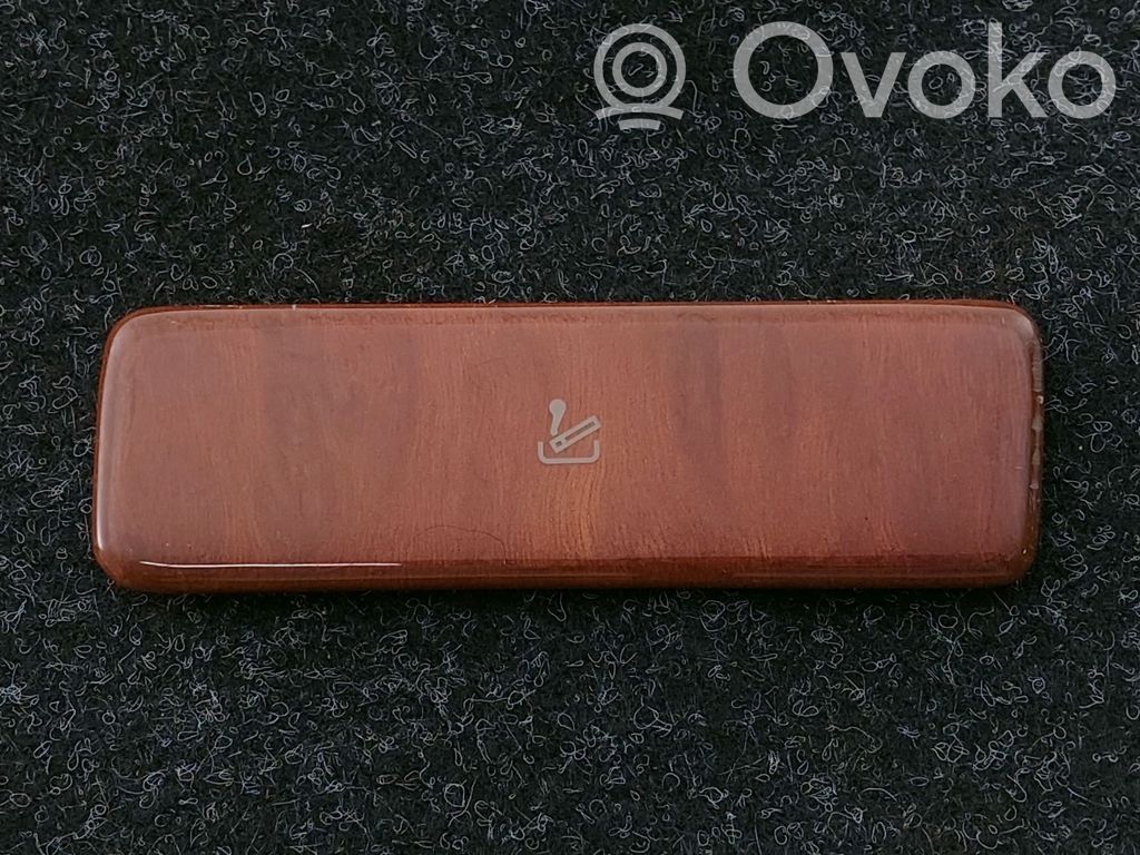 Volkswagen Phaeton Dashboard glove box trim 
