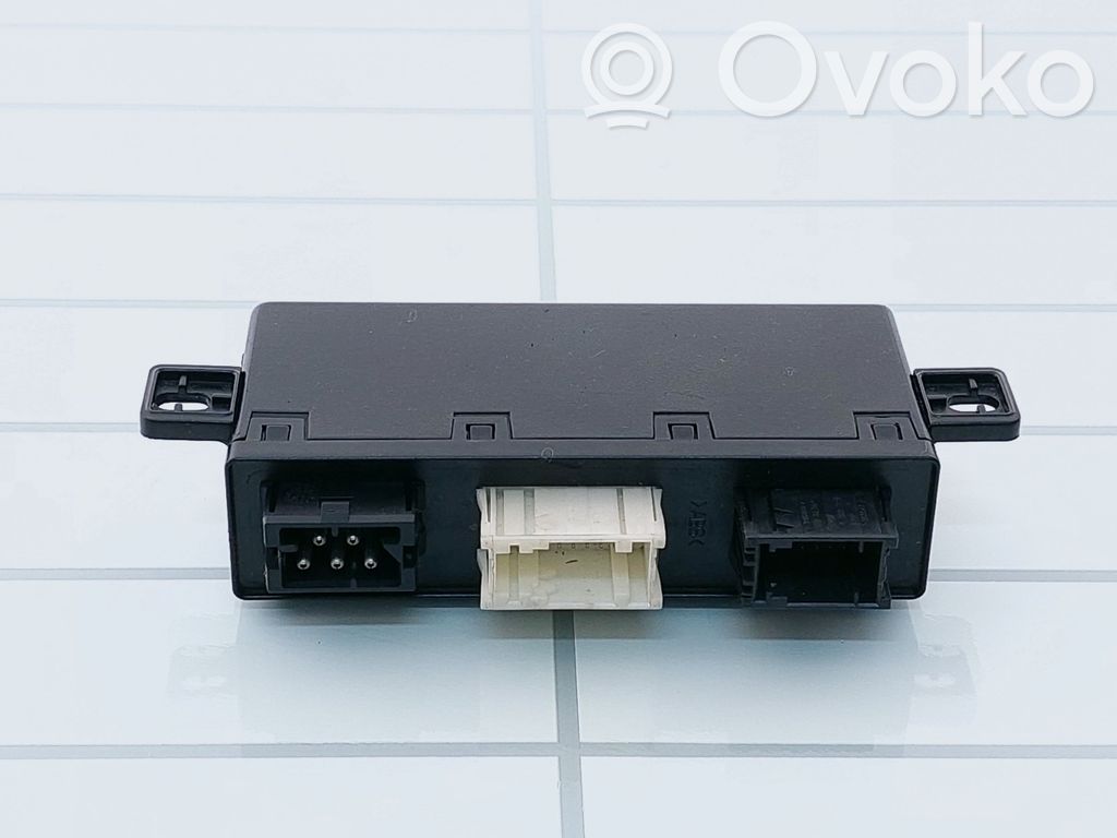 BMW 5 E39 Durvju vadības bloks 