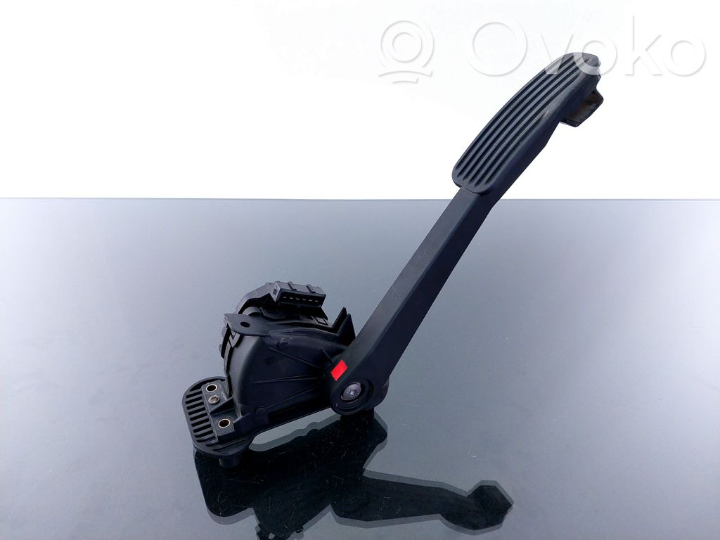 Volvo S80 Akceleratoriaus pedalas 