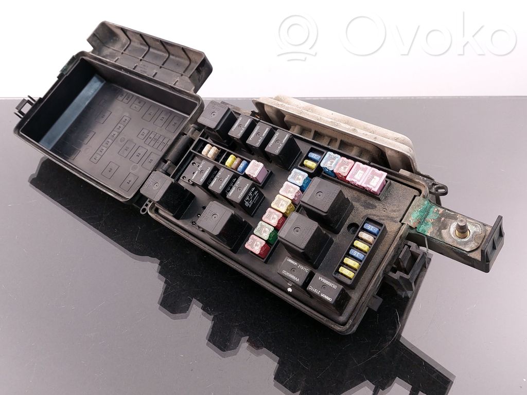 Chrysler 300 - 300C Fuse module 