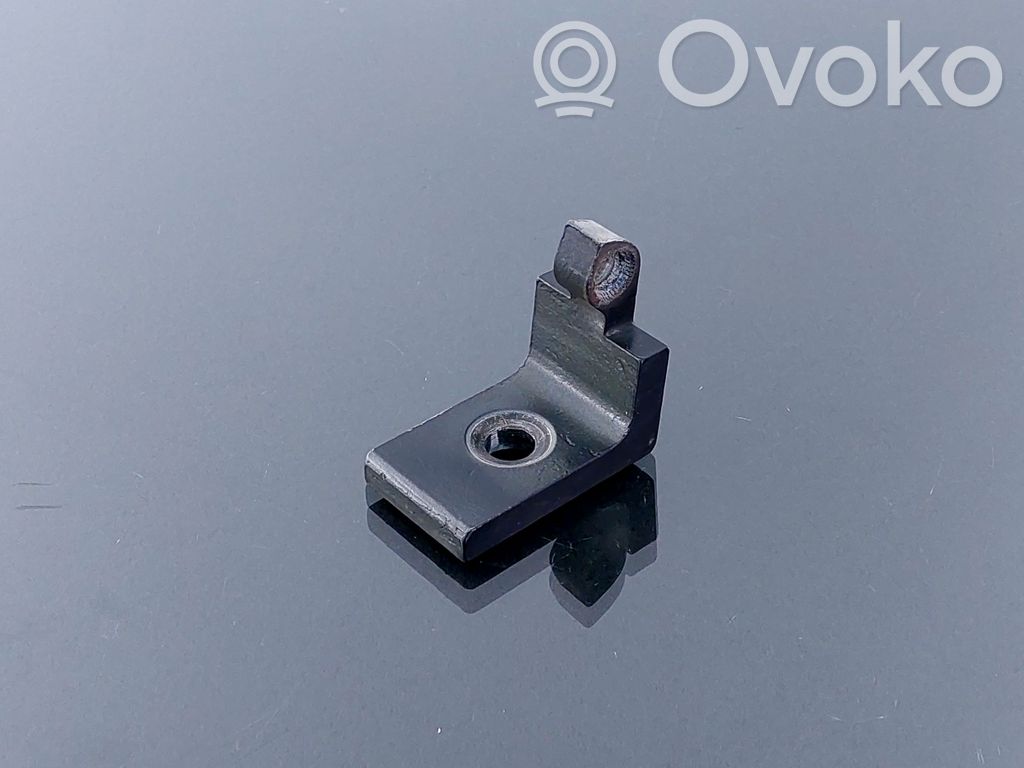 Priekinis viršutinis vyris   7068074,VOR