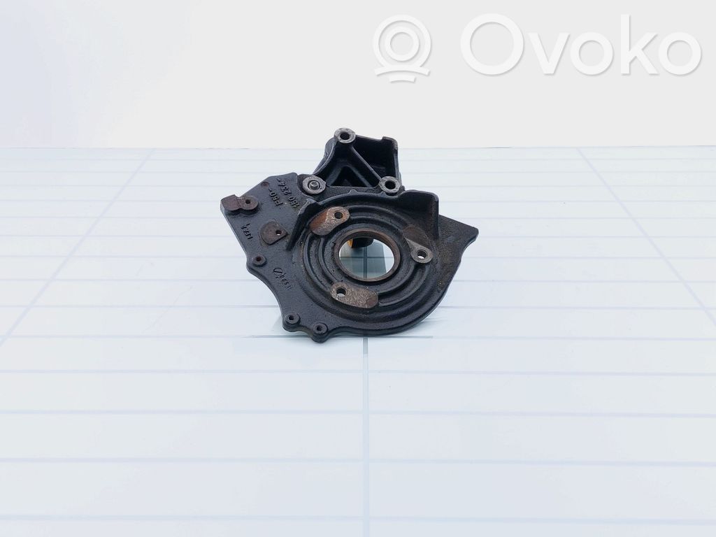 Volvo V50 Fuel pump bracket 