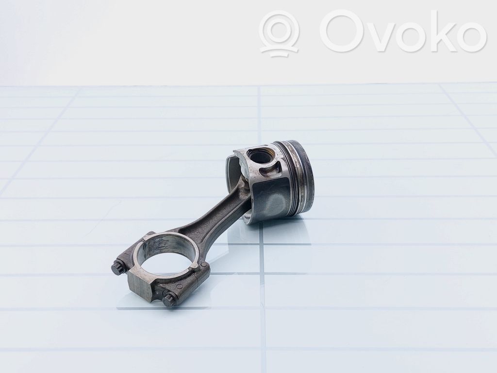Volvo V50 Piston avec bielle 