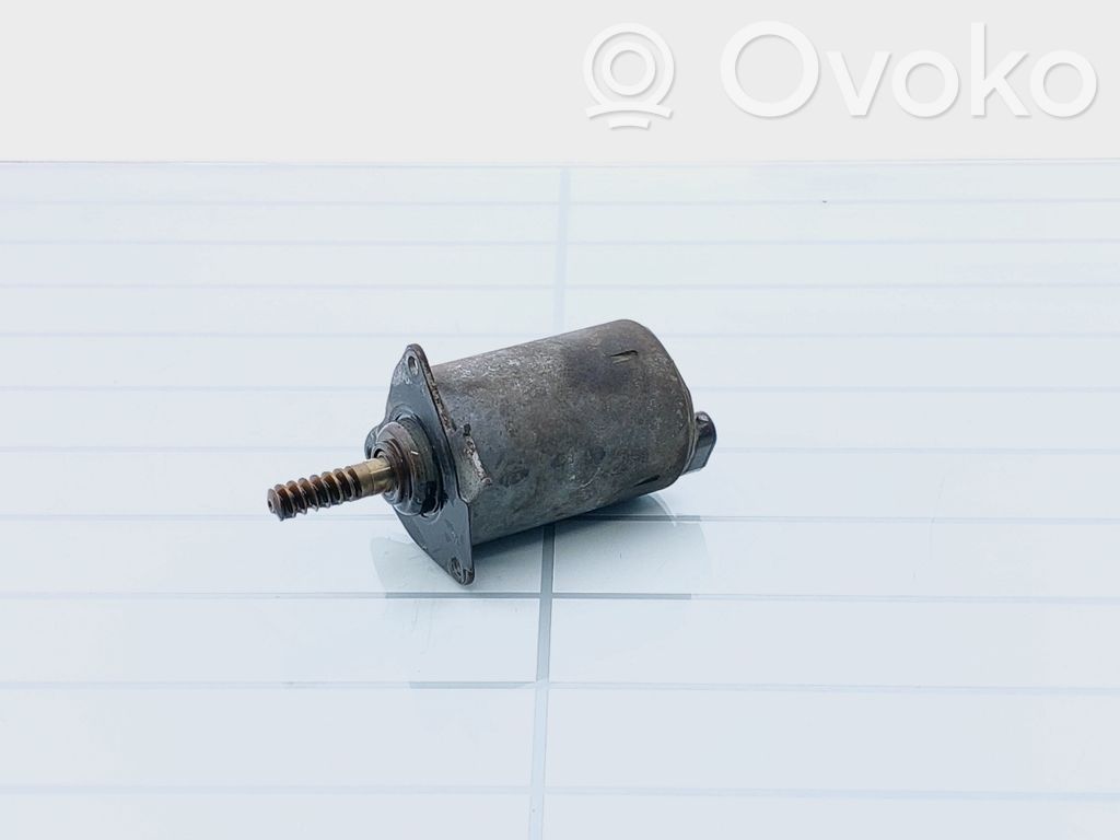 Peugeot 308 Valve oil control 
