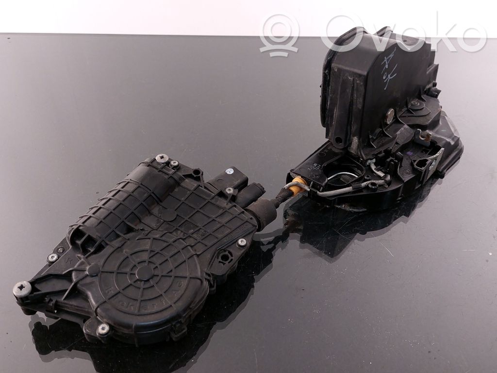BMW X5 E70 Rear door soft close latching motor 