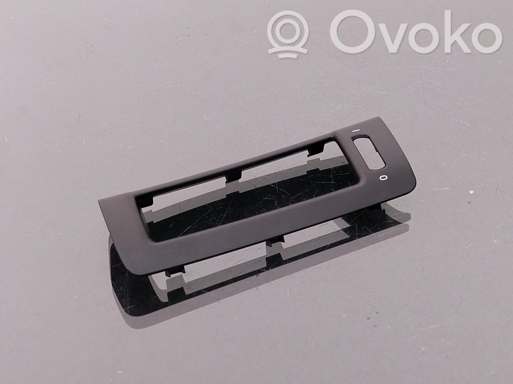 BMW X5 E70 Otras partes del panel de instrumentos 