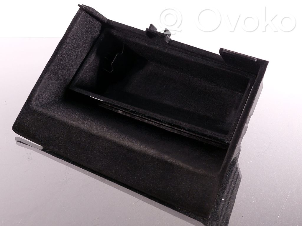 BMW X5 E70 Glove box 