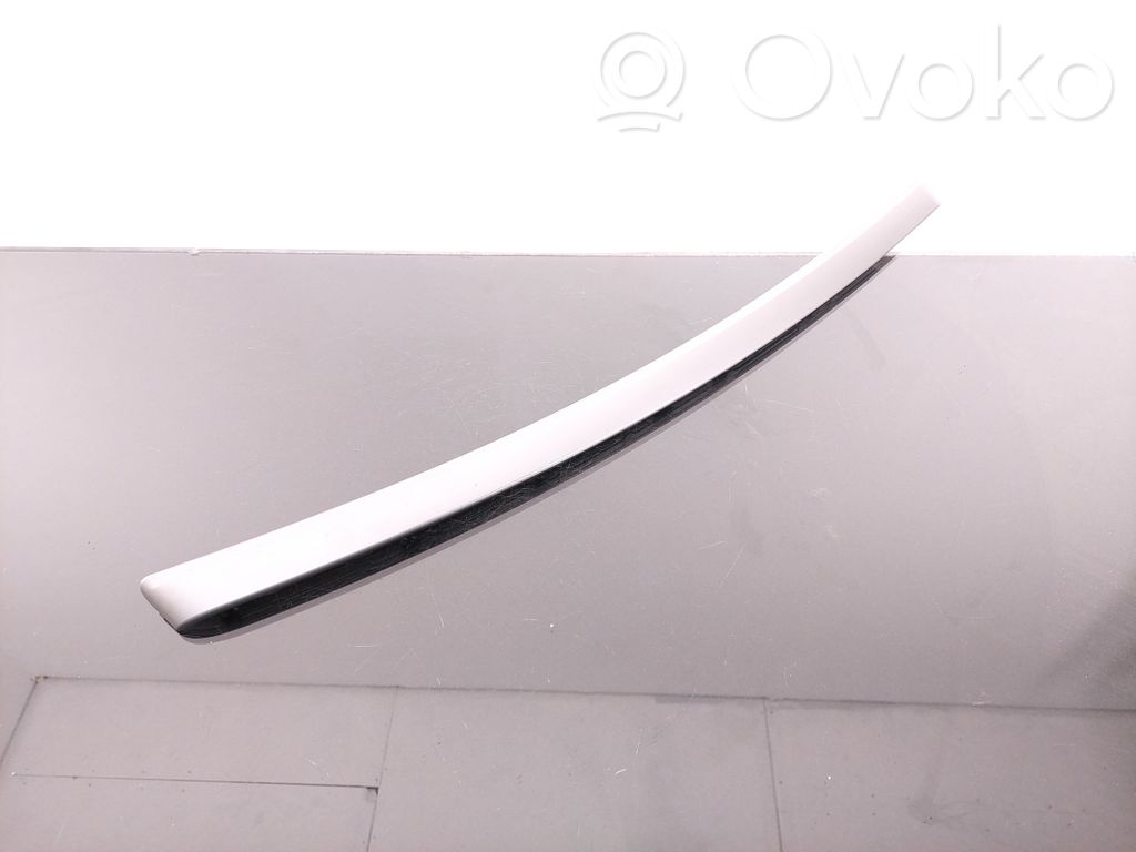 BMW 3 E90 E91 Dashboard glove box trim 