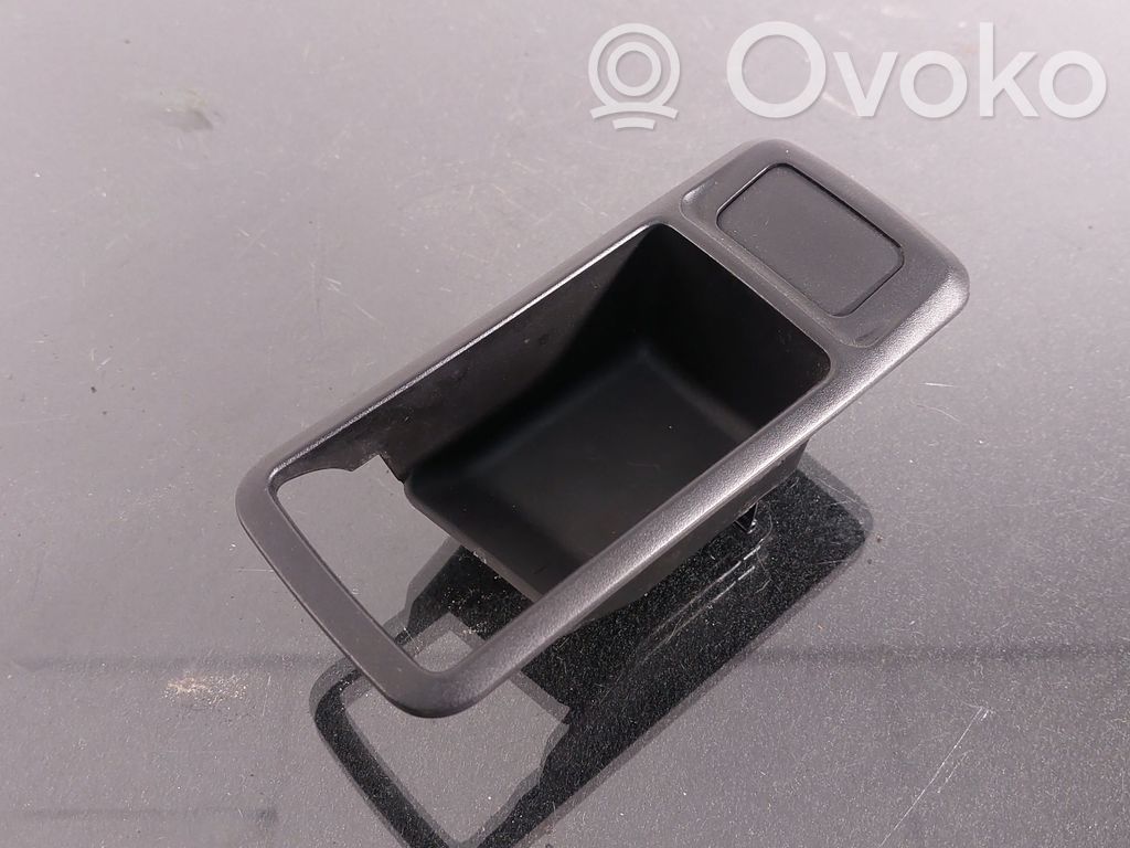 Ford Focus C-MAX Enjoliveurs poignée intérieure de porte avant 