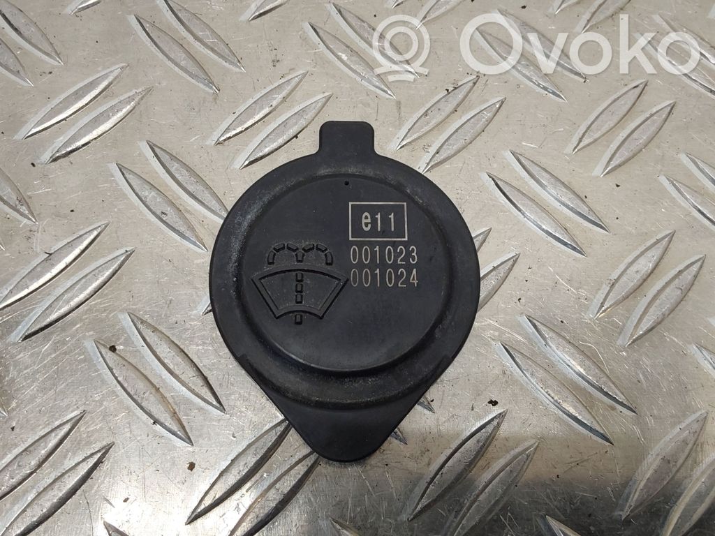 Toyota Prius+ (ZVW40) Windshield washer fluid reservoir/tank 